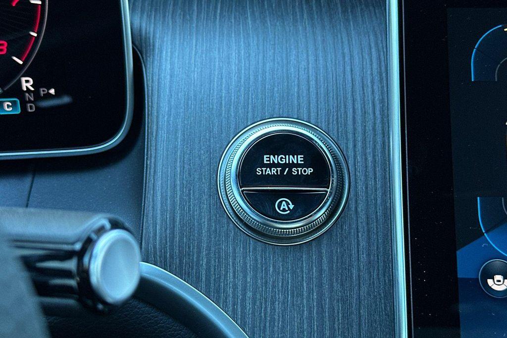 new 2026 Mercedes-Benz GLC 300 car, priced at $56,085