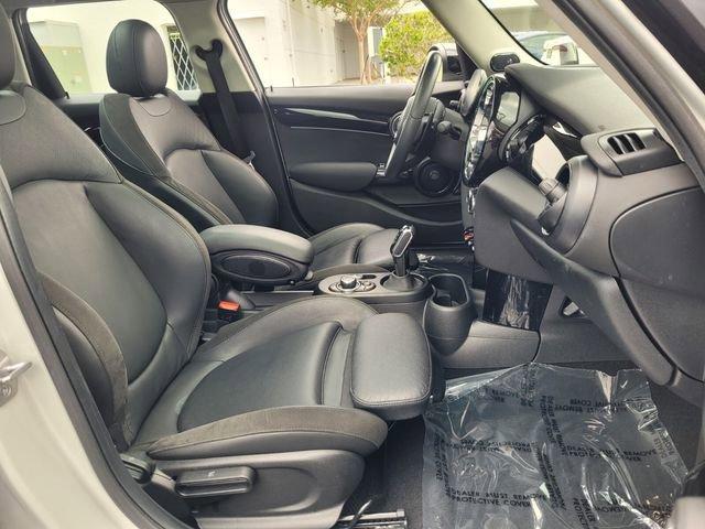 used 2023 MINI Hardtop car, priced at $23,667