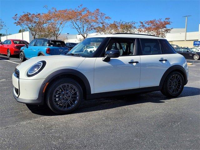 new 2025 MINI Hardtop car, priced at $34,695