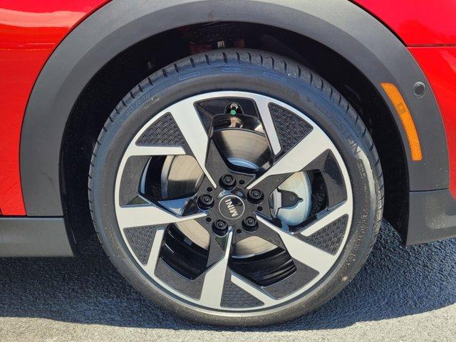 new 2025 MINI Hardtop car, priced at $34,345