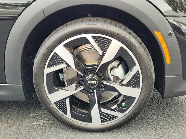 new 2025 MINI Hardtop car, priced at $33,345