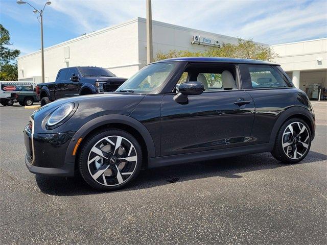 new 2025 MINI Hardtop car, priced at $39,310