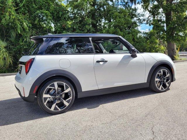 new 2025 MINI Hardtop car, priced at $32,999