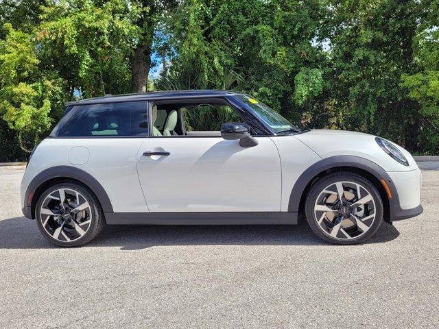 new 2025 MINI Hardtop car, priced at $32,999