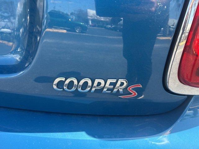 used 2023 MINI Hardtop car, priced at $27,588