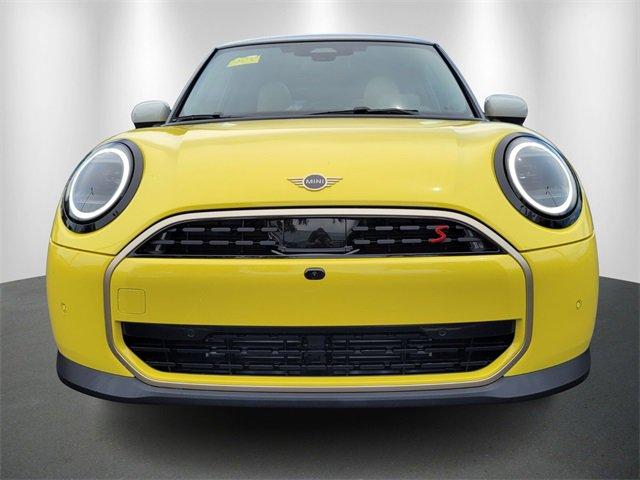 new 2025 MINI Hardtop car, priced at $38,445