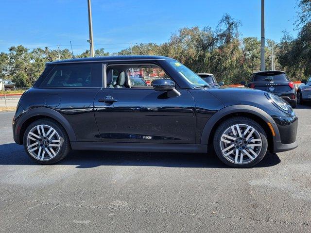 new 2025 MINI Hardtop car, priced at $35,455