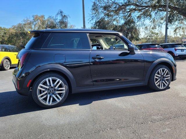 new 2025 MINI Hardtop car, priced at $35,455