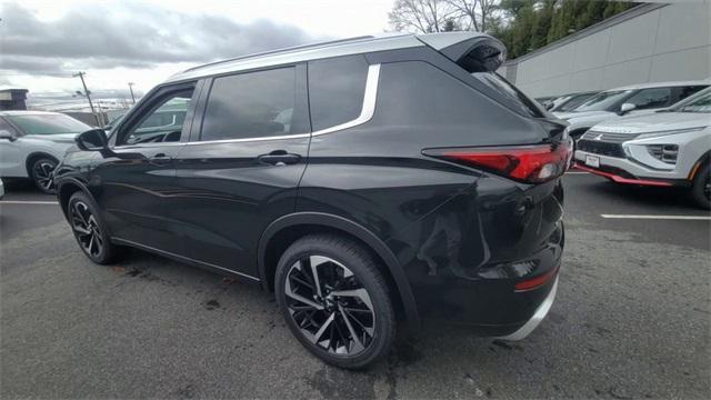 new 2024 Mitsubishi Outlander car, priced at $42,780