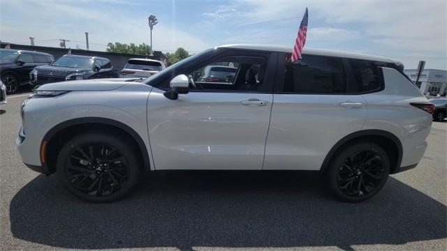 new 2024 Mitsubishi Outlander car, priced at $36,160