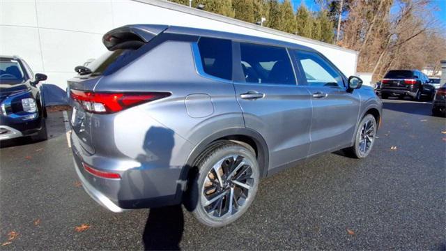 used 2022 Mitsubishi Outlander car, priced at $24,994