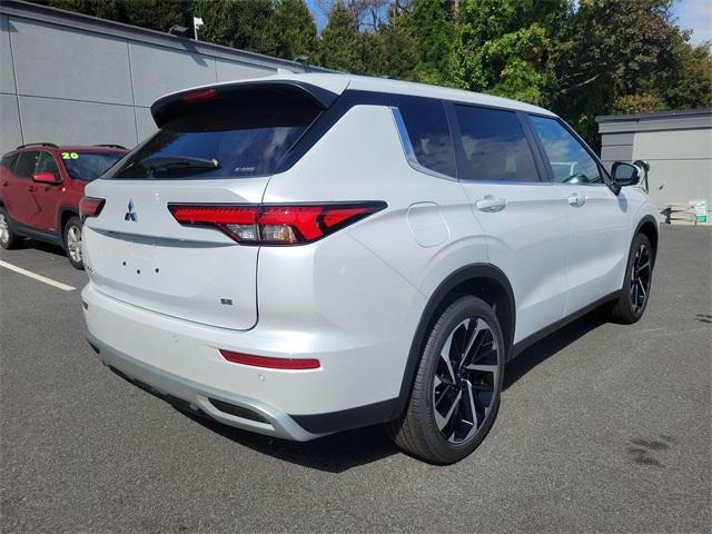 new 2024 Mitsubishi Outlander car, priced at $36,485