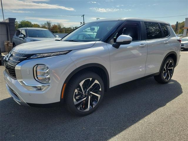 new 2024 Mitsubishi Outlander car, priced at $36,485