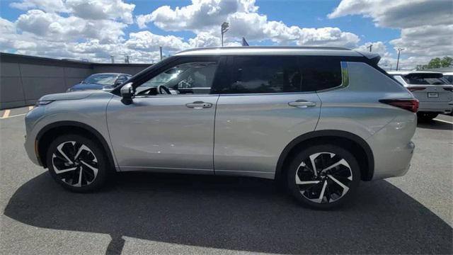 new 2024 Mitsubishi Outlander car, priced at $39,360