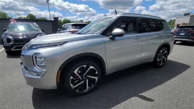 new 2024 Mitsubishi Outlander car, priced at $39,360