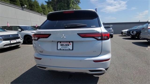 new 2024 Mitsubishi Outlander car, priced at $36,355