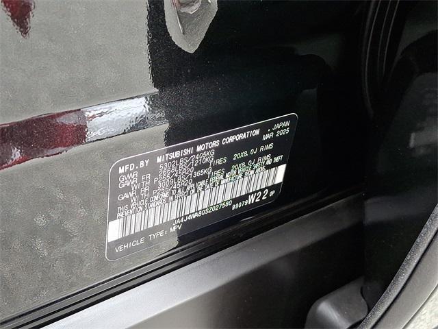new 2025 Mitsubishi Outlander car, priced at $43,545