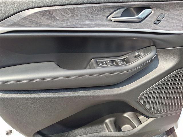 used 2023 Jeep Grand Cherokee car, priced at $35,000