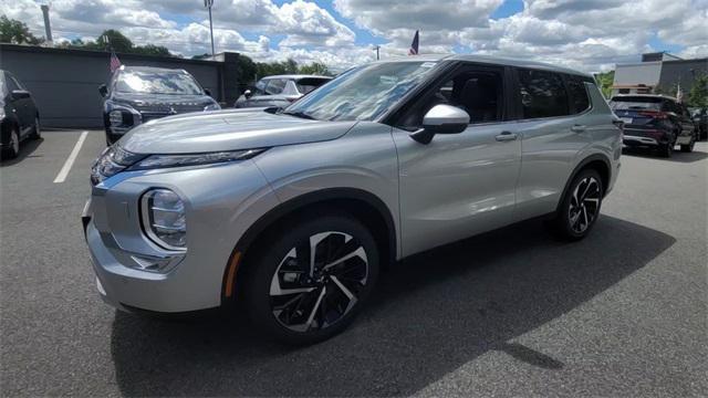 new 2024 Mitsubishi Outlander car, priced at $38,025