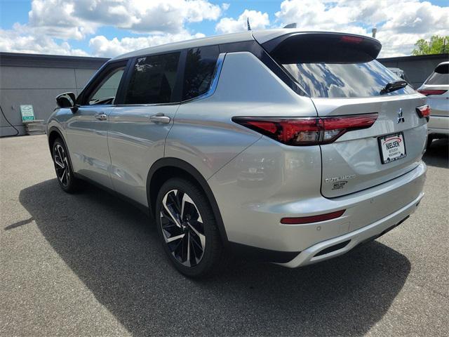 new 2024 Mitsubishi Outlander car, priced at $38,025