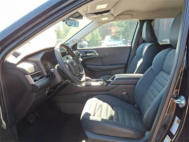 new 2025 Mitsubishi Outlander car, priced at $38,050