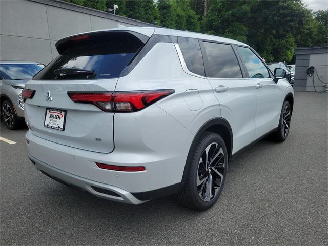 new 2024 Mitsubishi Outlander car, priced at $36,160