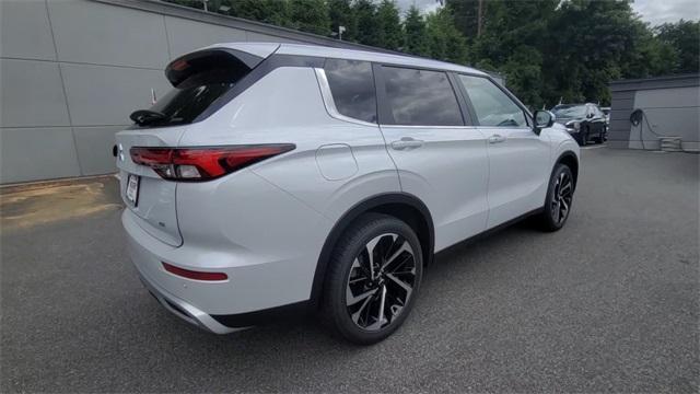 new 2024 Mitsubishi Outlander car, priced at $36,160