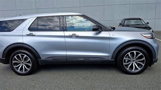 used 2022 Ford Explorer car, priced at $36,136
