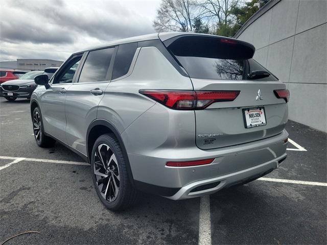 new 2024 Mitsubishi Outlander car, priced at $37,815