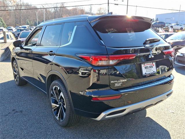 used 2022 Mitsubishi Outlander car, priced at $24,997