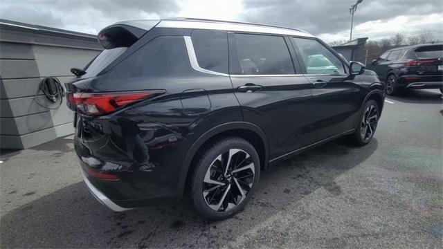 new 2024 Mitsubishi Outlander car, priced at $42,780