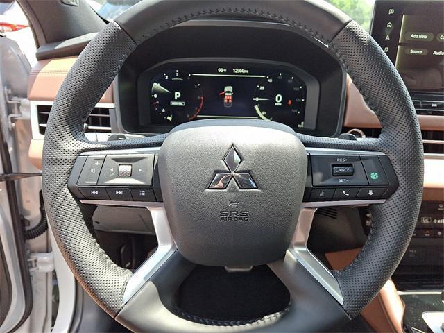new 2025 Mitsubishi Outlander car, priced at $46,945