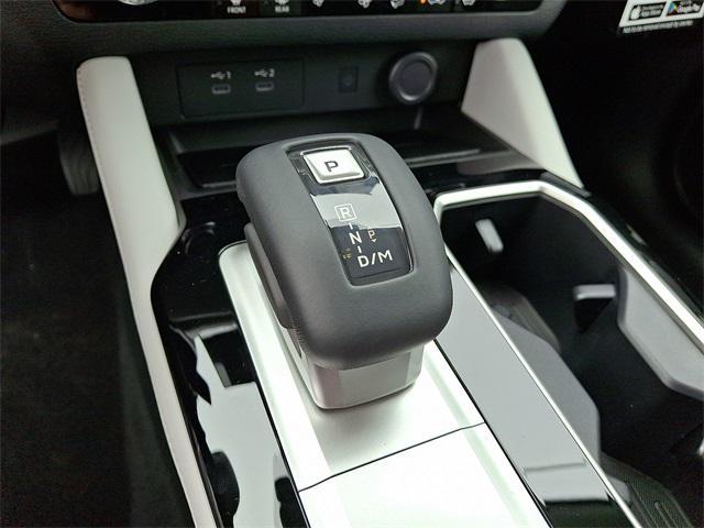 new 2025 Mitsubishi Outlander car, priced at $37,985