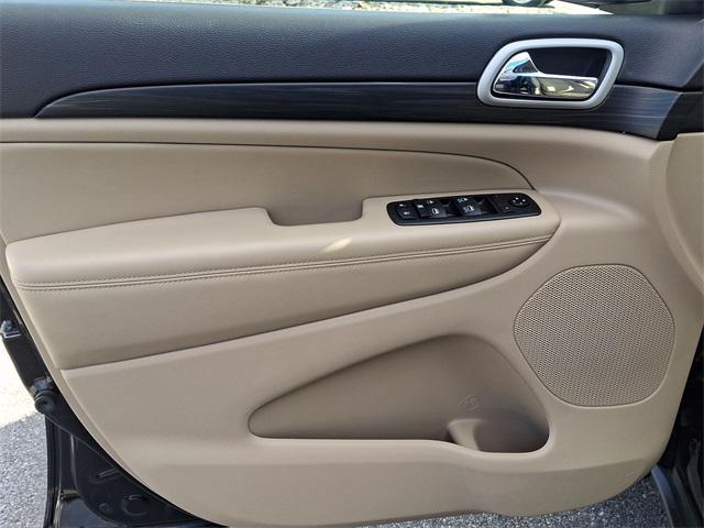 used 2021 Jeep Grand Cherokee car, priced at $22,996