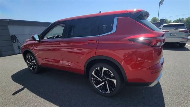 new 2024 Mitsubishi Outlander car, priced at $36,460