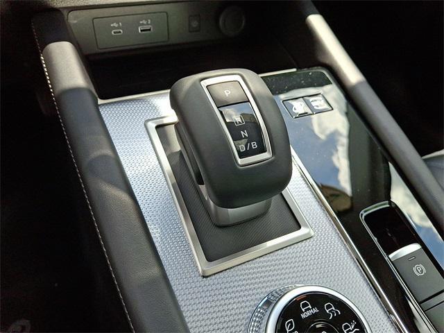 new 2025 Mitsubishi Outlander PHEV car, priced at $49,675