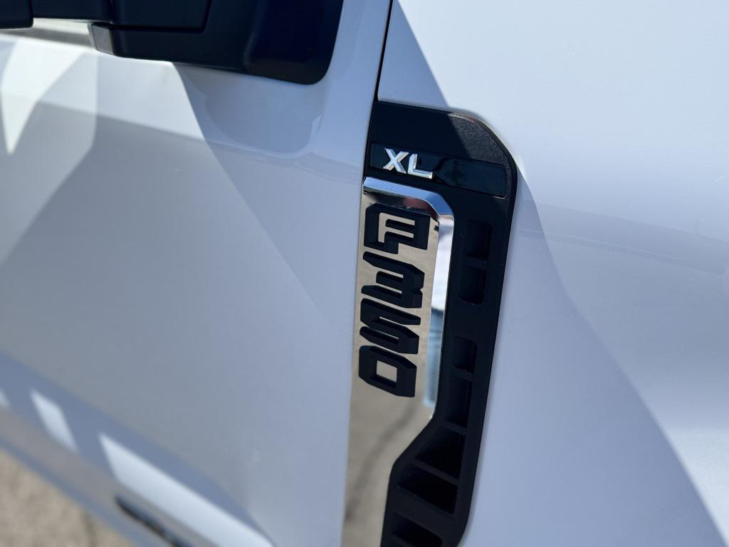 new 2025 Ford F-350 car, priced at $70,185