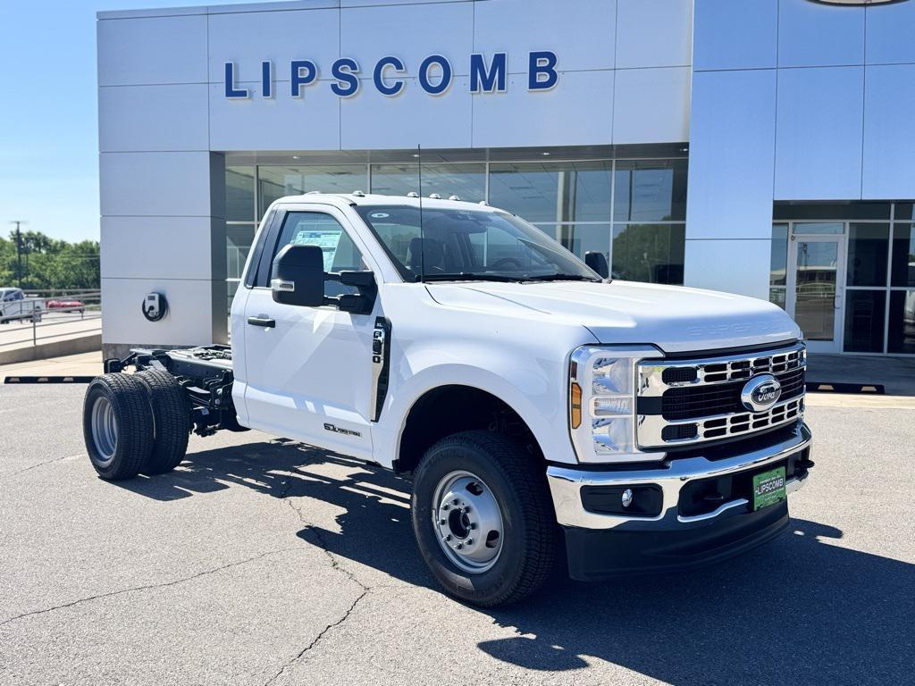 new 2025 Ford F-350 car, priced at $70,185