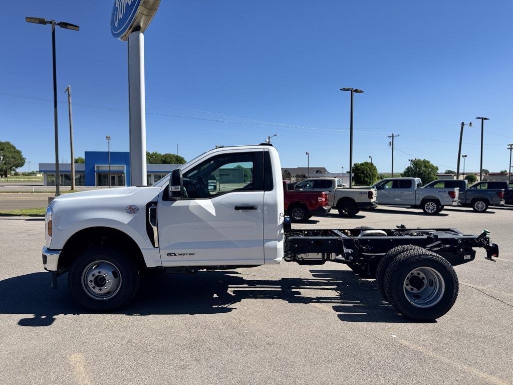 new 2025 Ford F-350 car, priced at $70,185