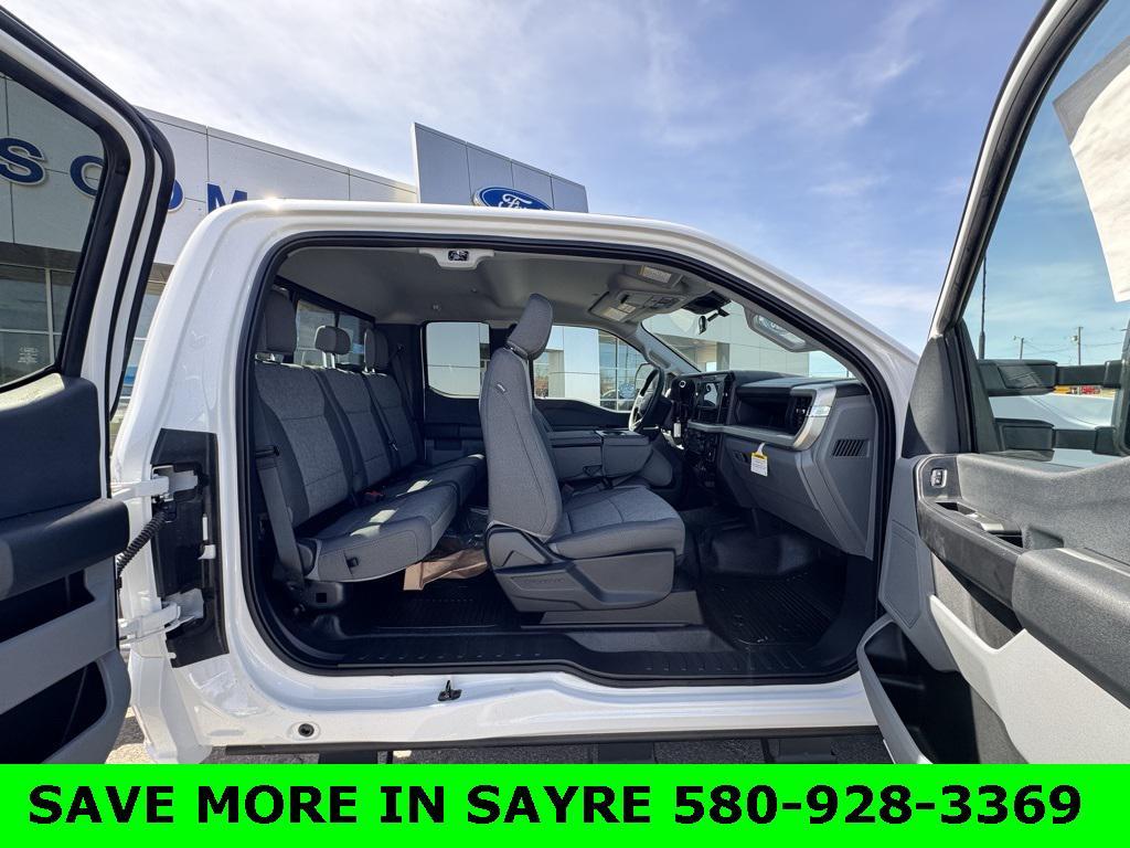 new 2025 Ford F-350 car, priced at $72,460