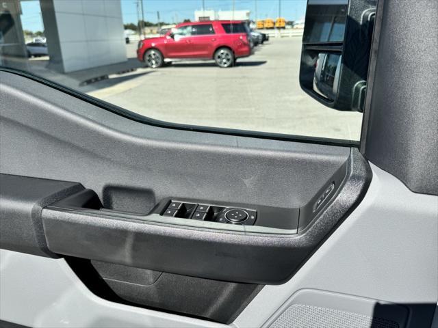 new 2025 Ford F-250 car, priced at $68,155