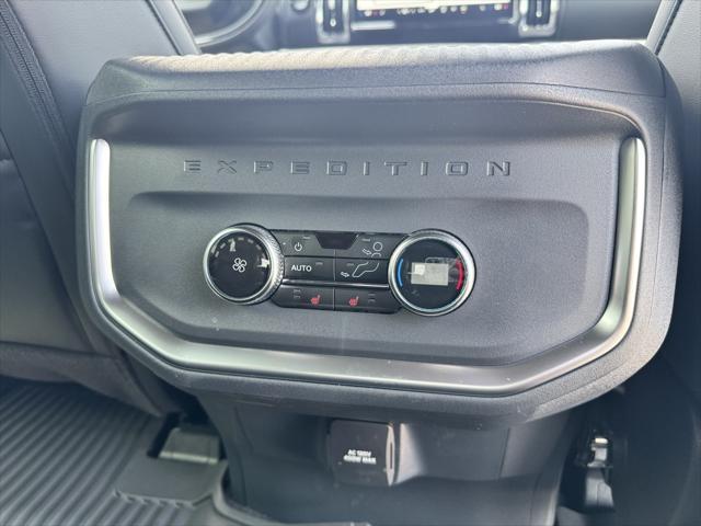 new 2025 Ford Expedition car, priced at $84,040