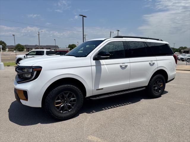 new 2025 Ford Expedition car, priced at $84,040