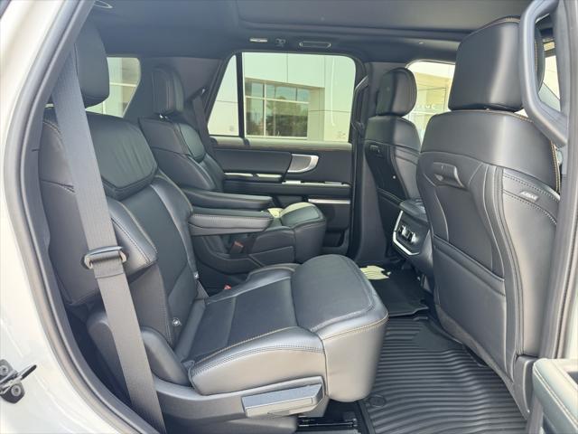 new 2025 Ford Expedition car, priced at $84,040