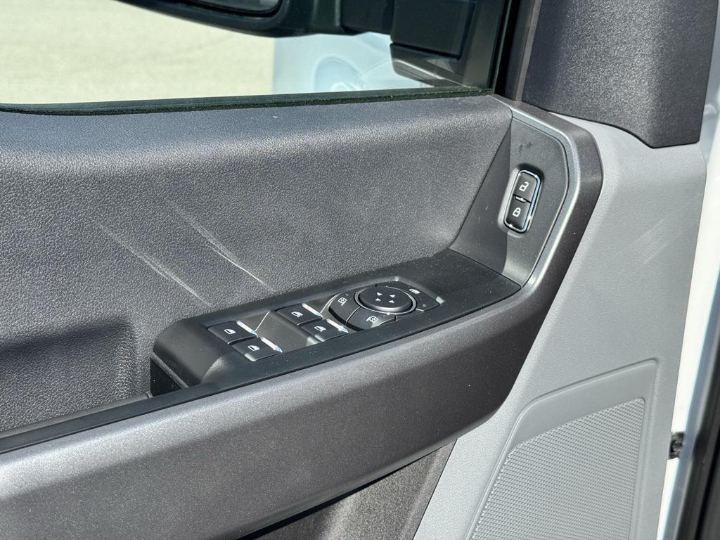 new 2025 Ford F-350 car, priced at $75,045