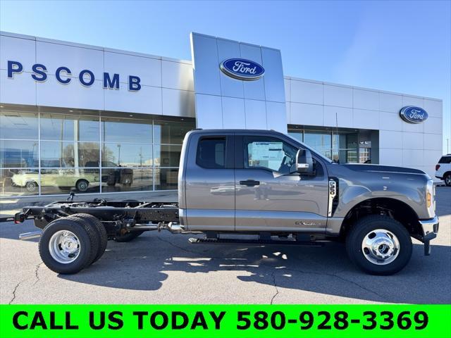 new 2025 Ford F-350 car, priced at $72,260