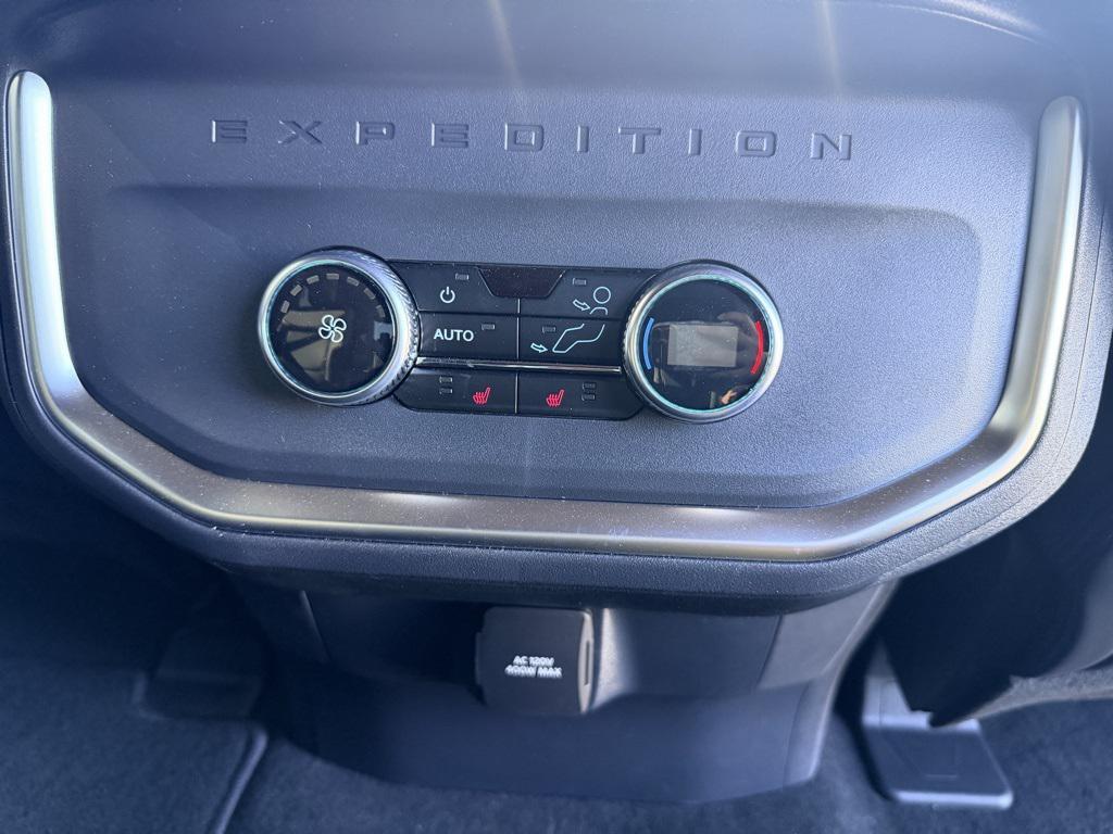 used 2025 Ford Expedition car, priced at $76,770