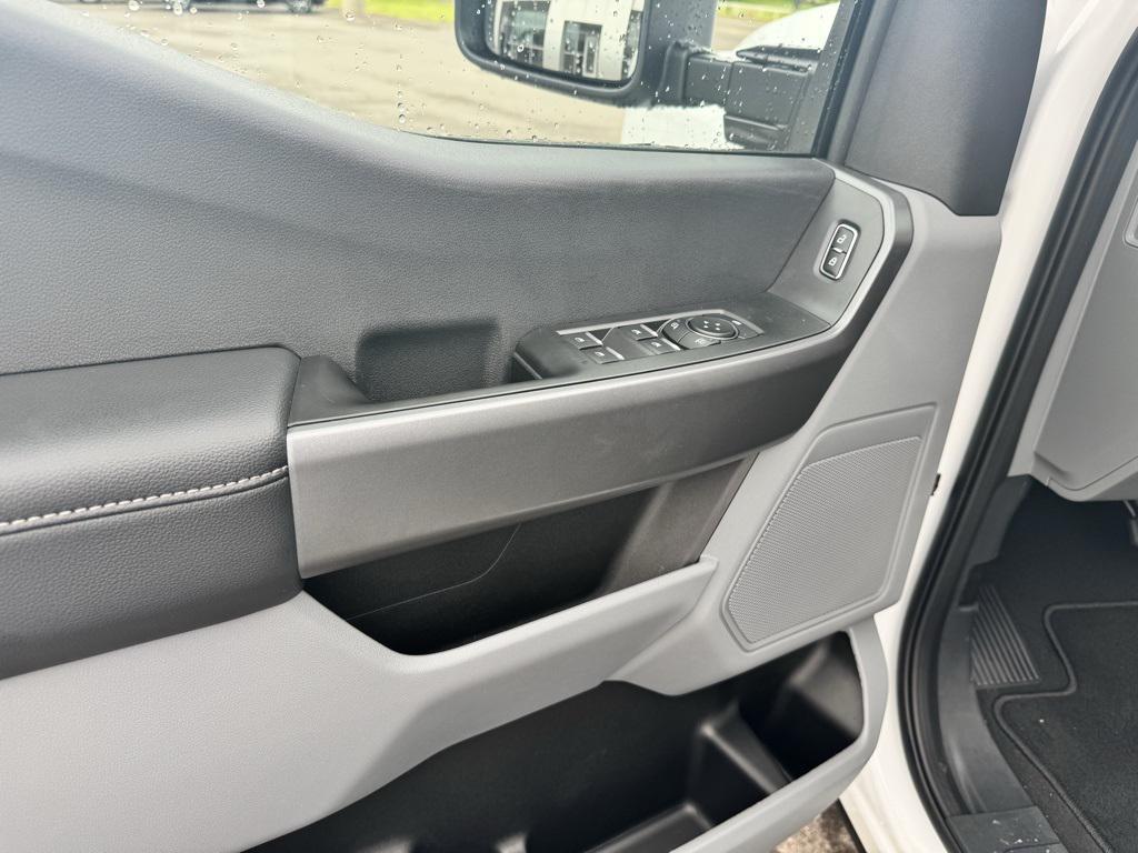 new 2025 Ford F-250 car, priced at $57,795