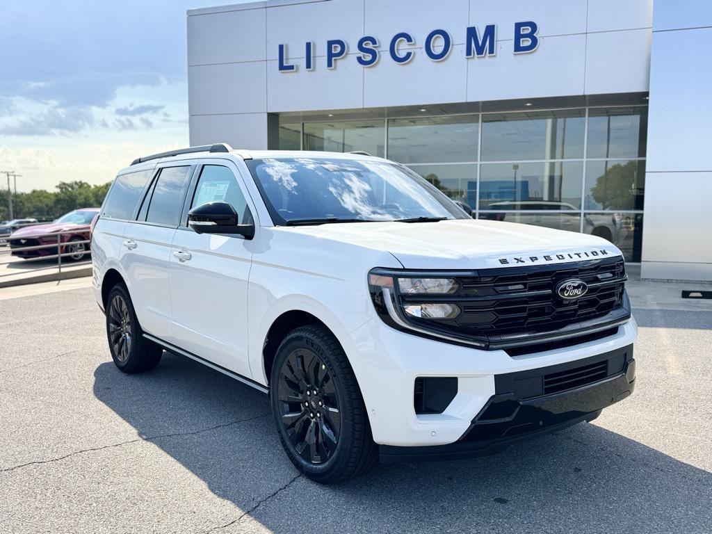 new 2025 Ford Expedition car, priced at $80,000