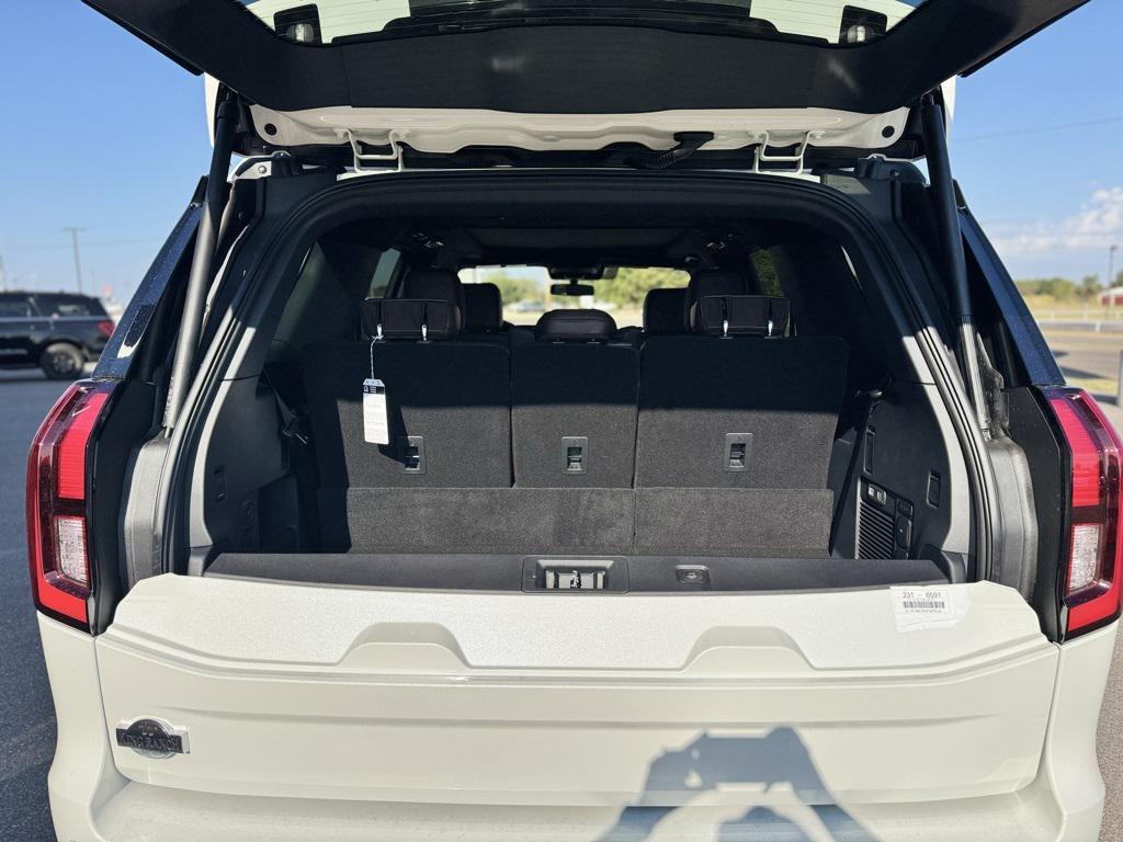 new 2025 Ford Expedition car, priced at $86,000